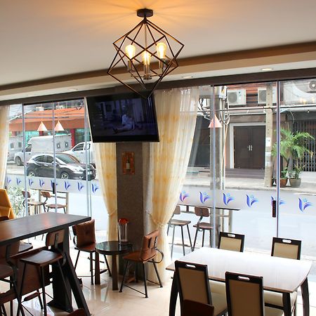 V One Pride-Sukhumvit 22, Bangkok Otel Dış mekan fotoğraf